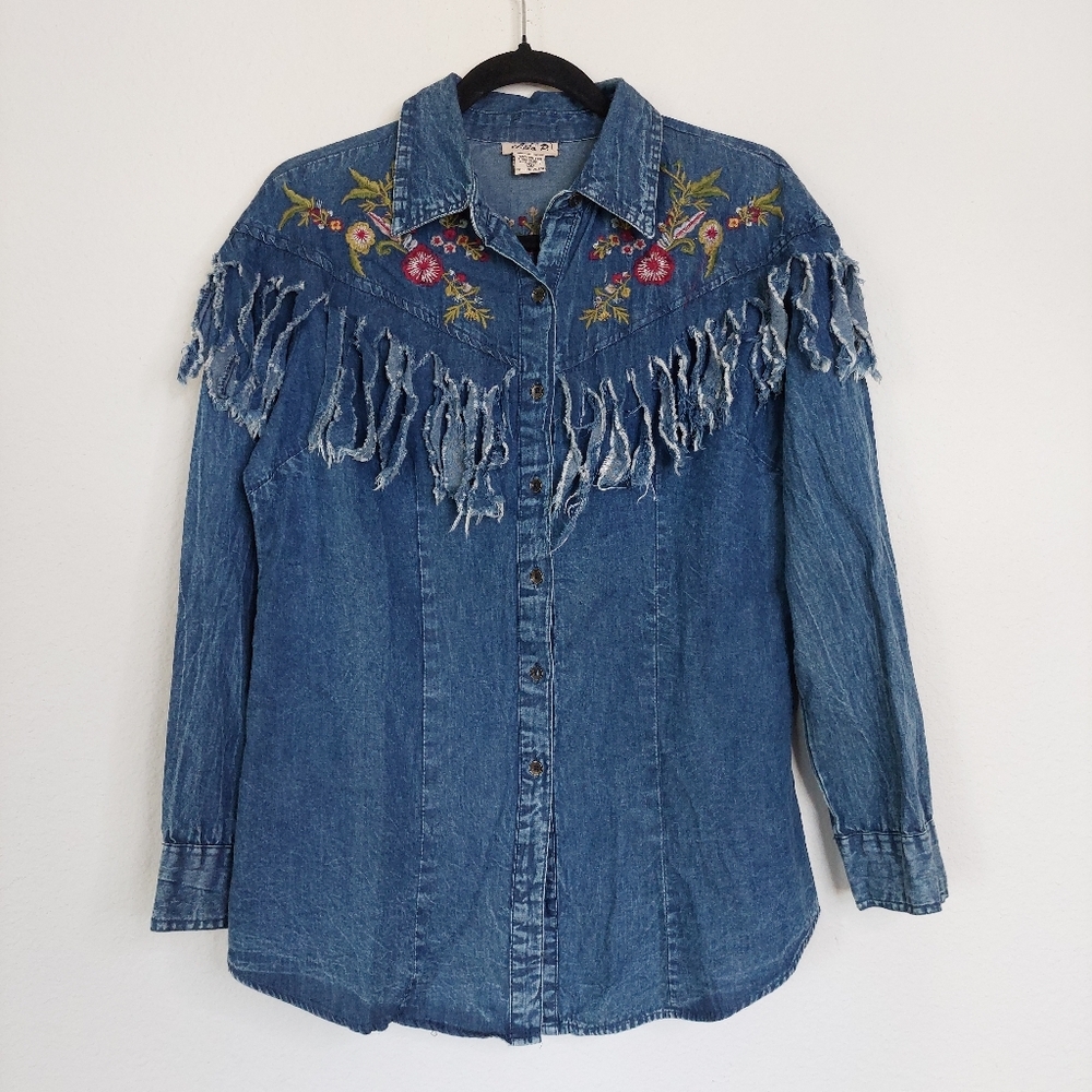 Lola P Fringe Western Floral Embroidered Button Front Top Size Meduim